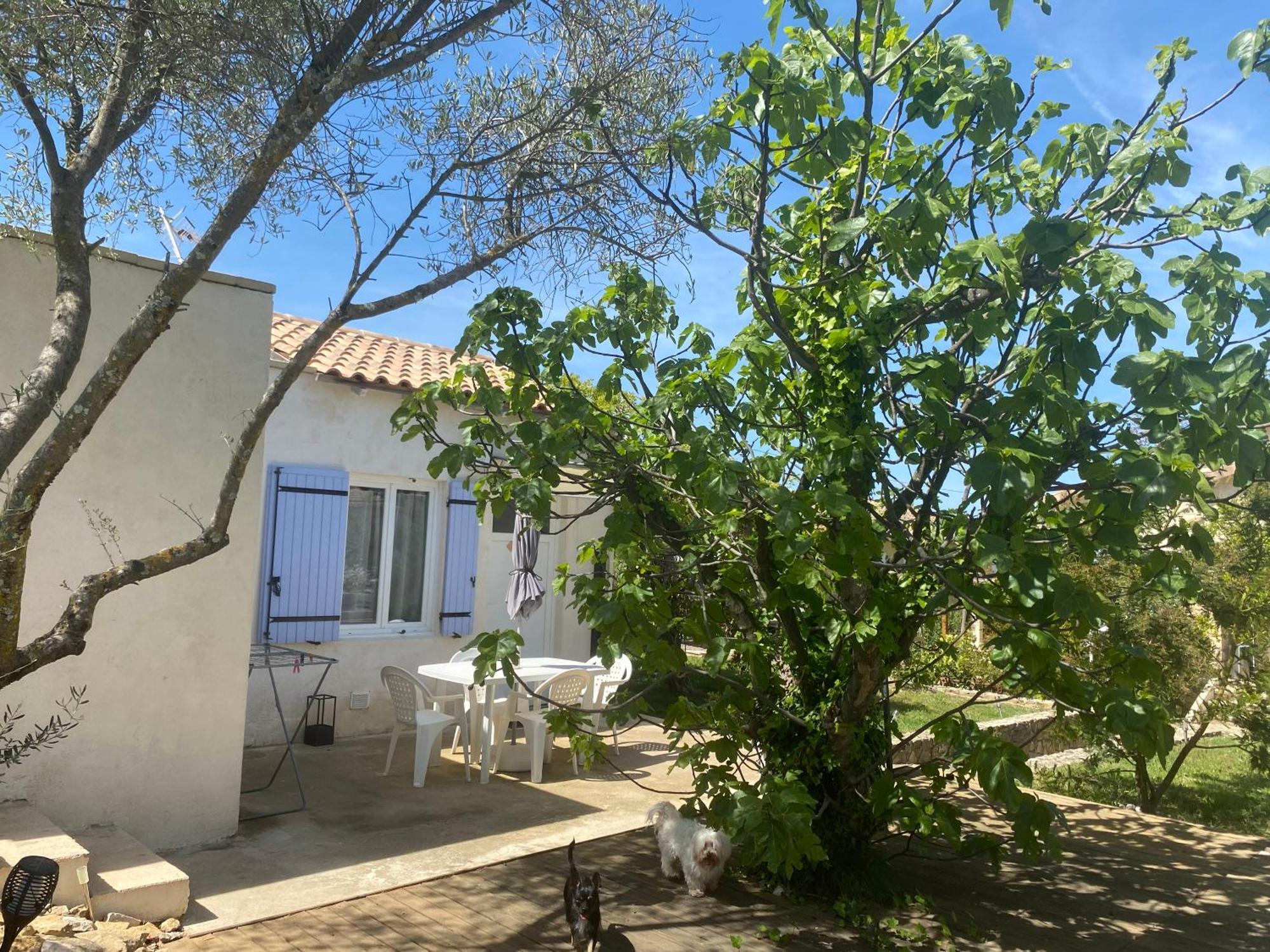 Holiday home Climatise Avec Piscine Sur Les Hauteurs De *