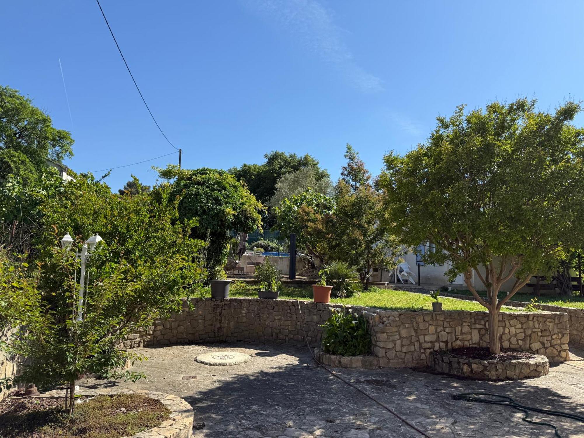 Climatise Avec Piscine Sur Les Hauteurs De Holiday home *